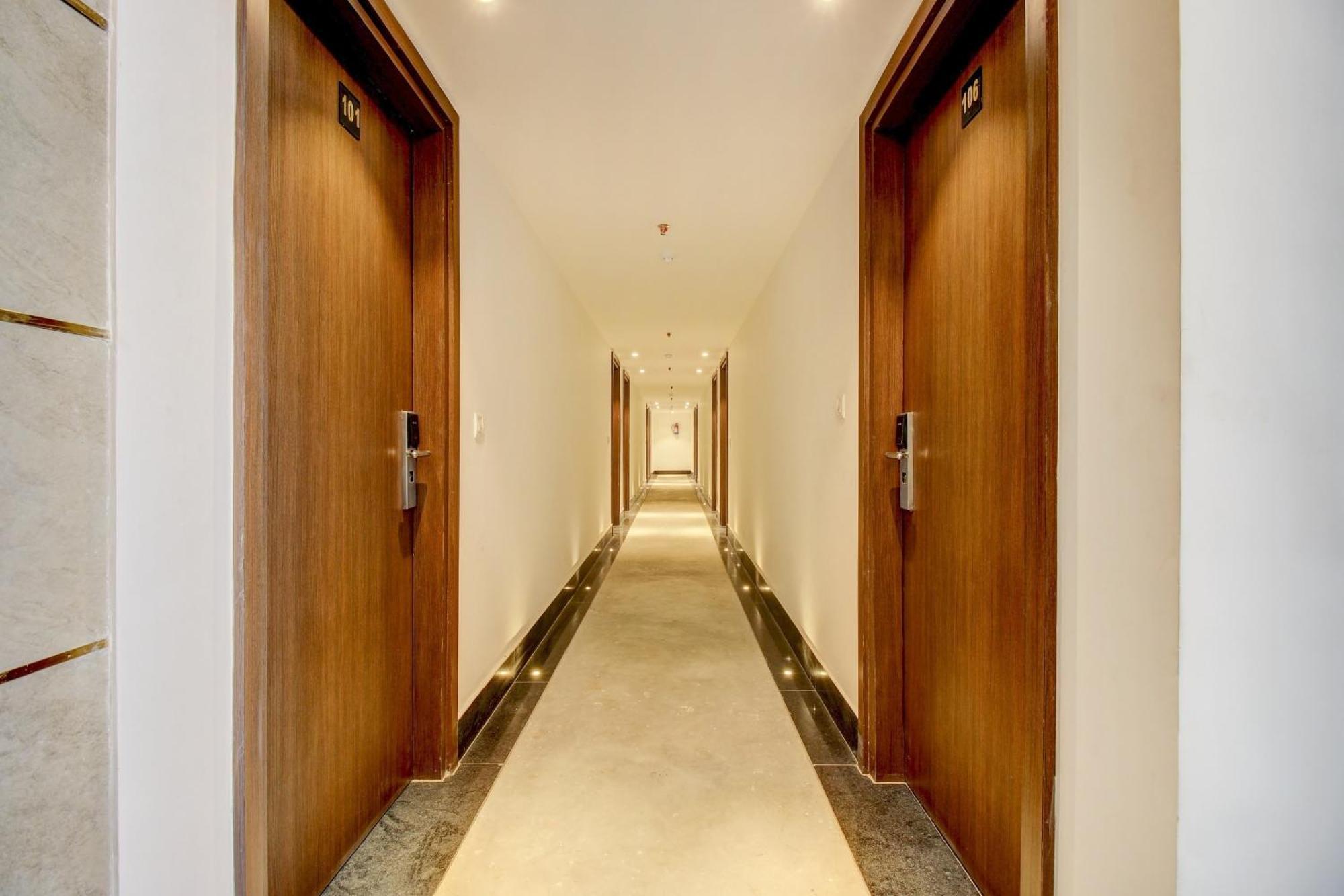 Hotel Super Townhouse Oak Aurelia Grand Lucknow Exterior foto