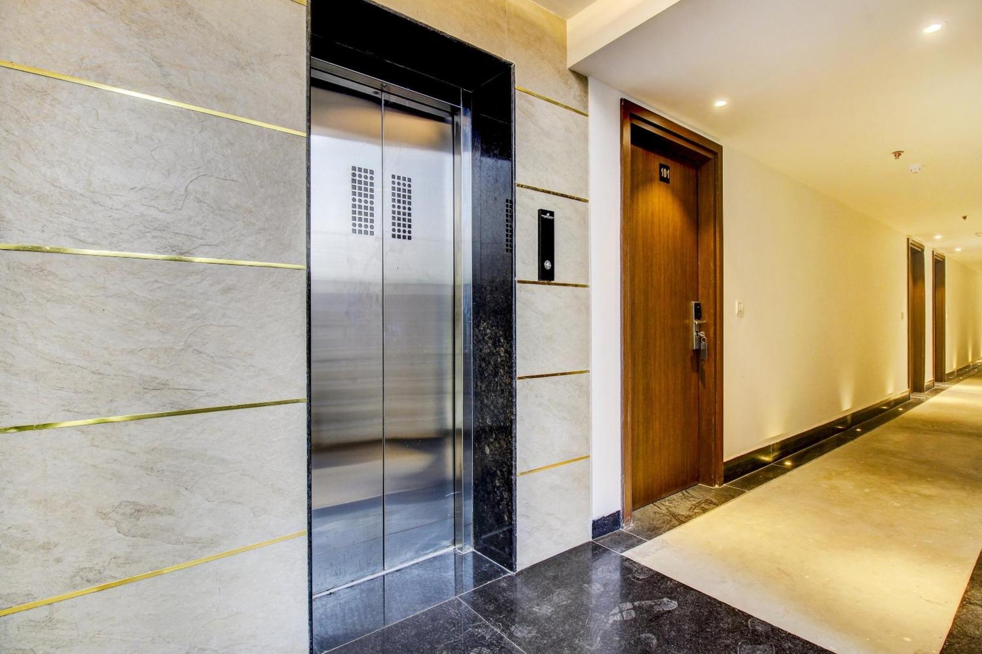 Hotel Super Townhouse Oak Aurelia Grand Lucknow Exterior foto