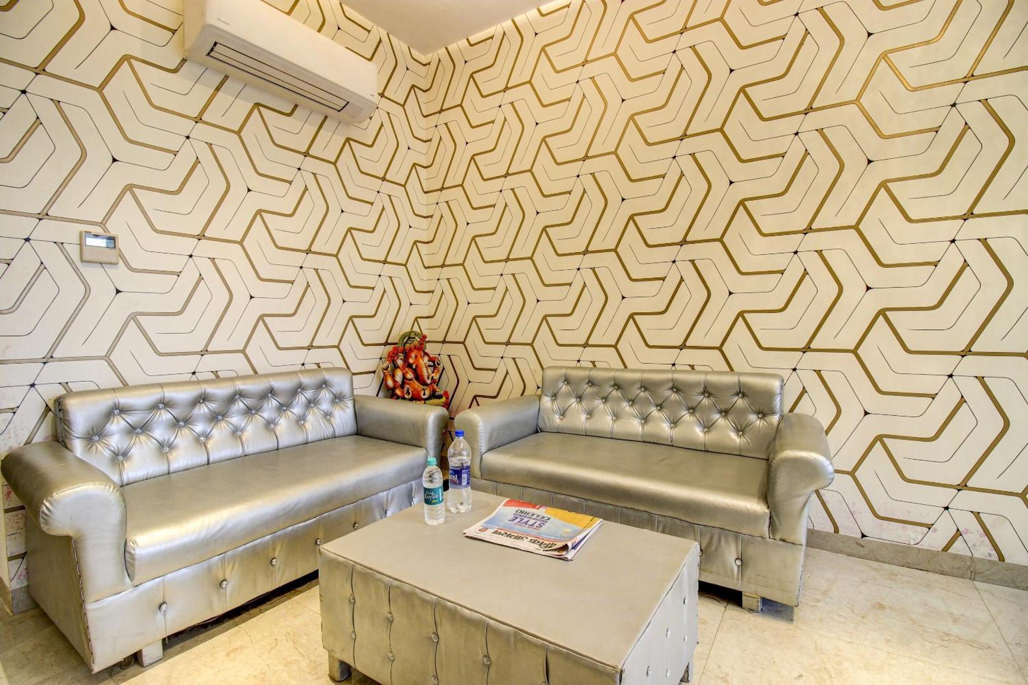 Hotel Super Townhouse Oak Aurelia Grand Lucknow Exterior foto